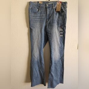 NWT Levi's Women's 726 Flare Jeans Size 16 Medium W33 L32